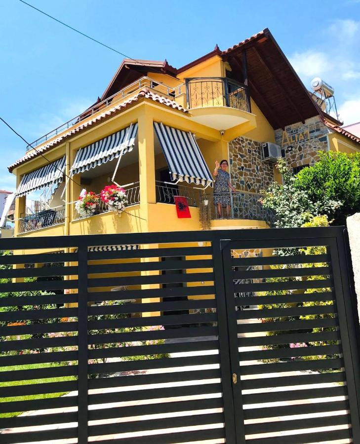 Vila Aliaj Luxury Apartment With 2 Rooms With Private Wonderful Terrace Durres Exterior photo