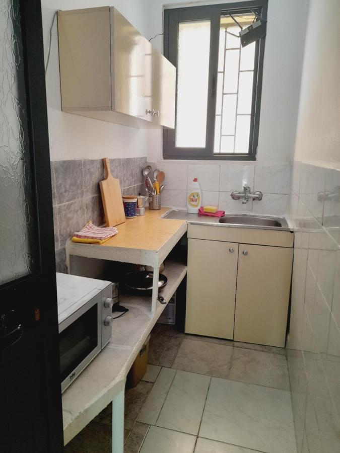 Vila Aliaj Luxury Apartment With 2 Rooms With Private Wonderful Terrace Durres Exterior photo