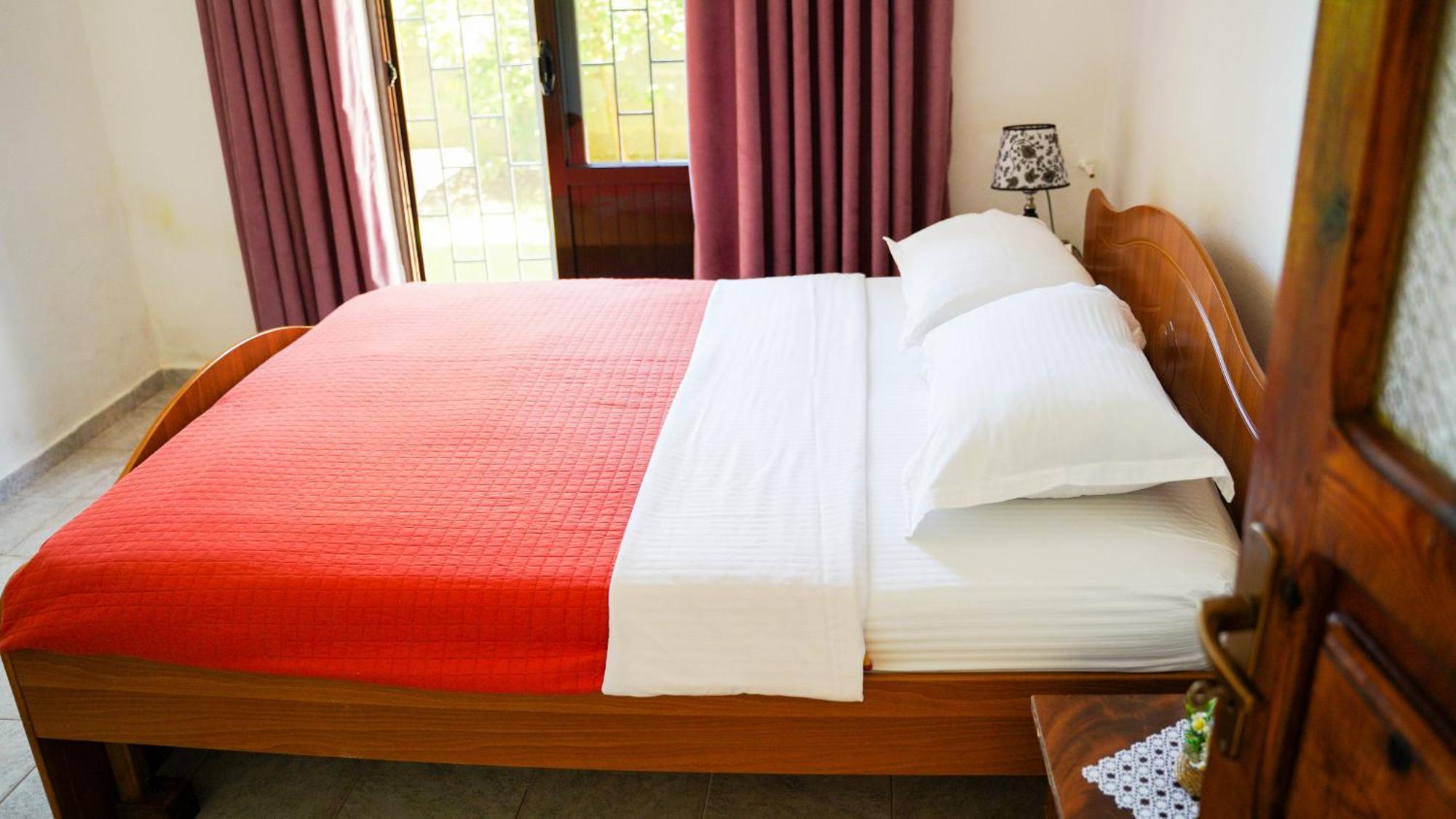Vila Aliaj Luxury Apartment With 2 Rooms With Private Wonderful Terrace Durres Exterior photo